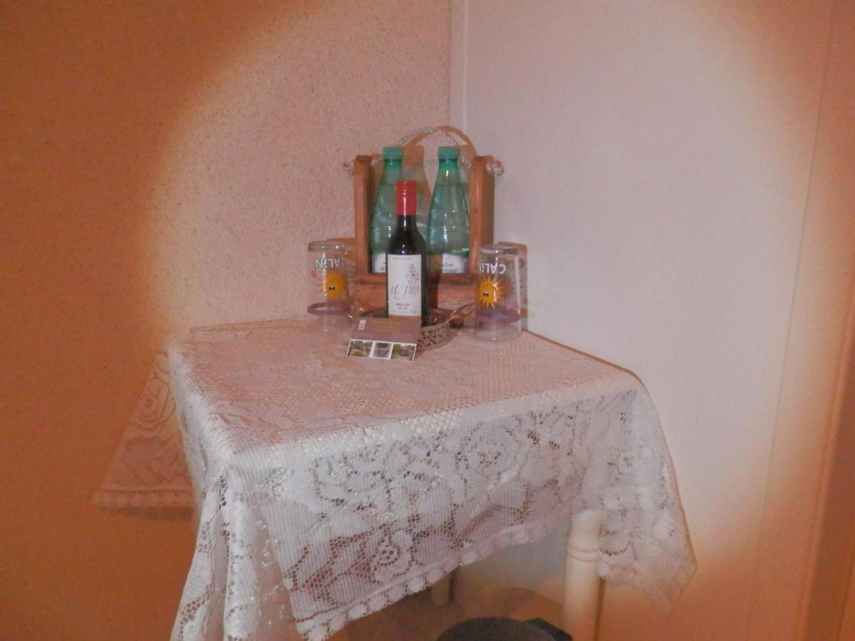 La Petite Cretouffiere - Naturiste Accommodation - Adult Only Colombiers-du-Plessis Εξωτερικό φωτογραφία